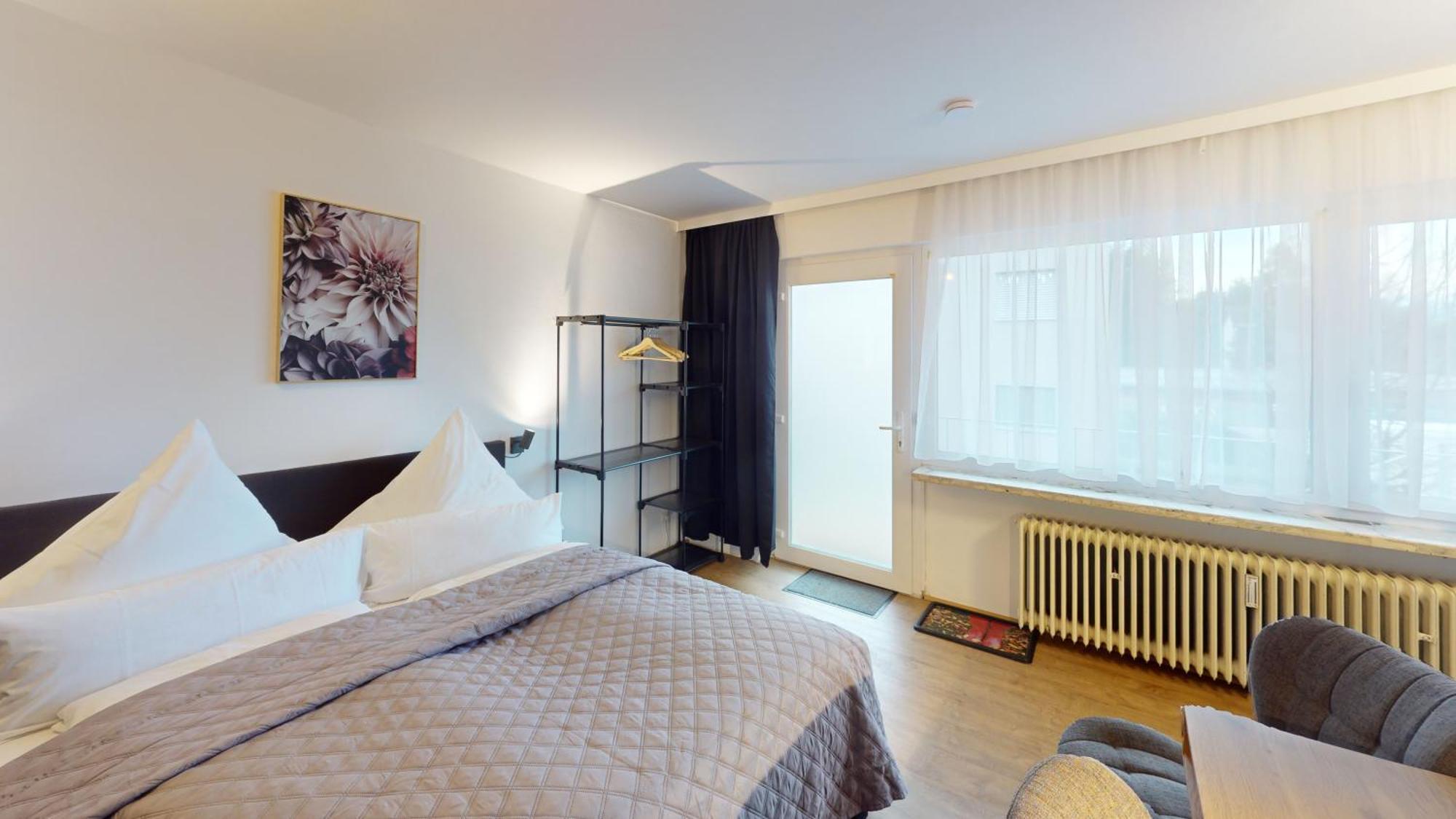 Budget Studio - 2 Einzelbetten - Parkplatz ดอร์นเบิร์น ภายนอก รูปภาพ